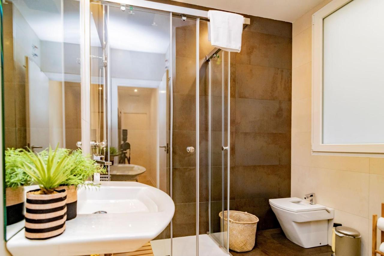 Juan Bravo Suites Madrid Exterior photo