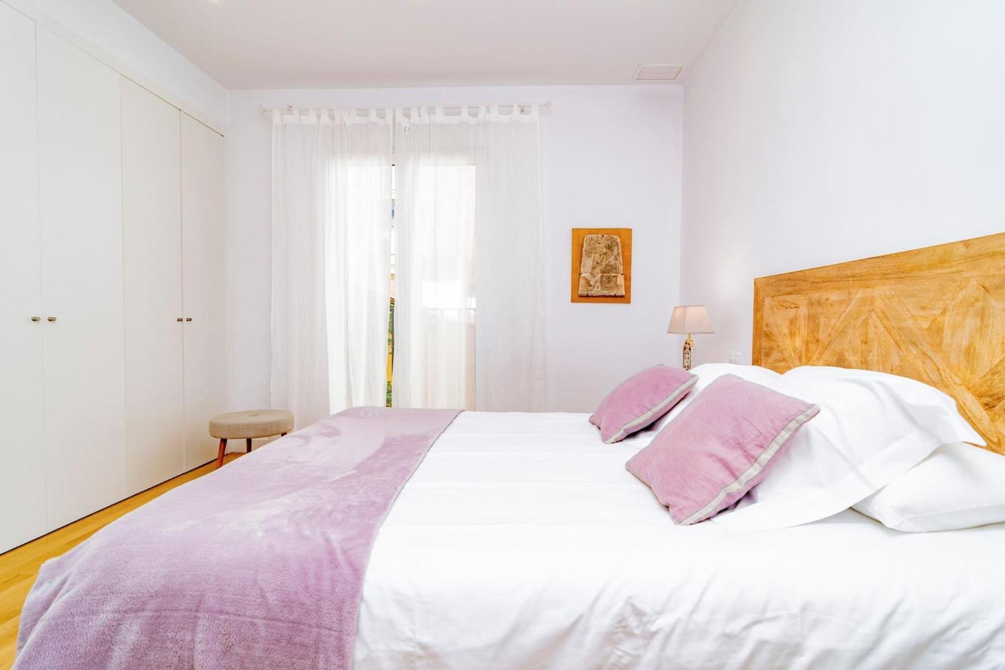 Juan Bravo Suites Madrid Exterior photo