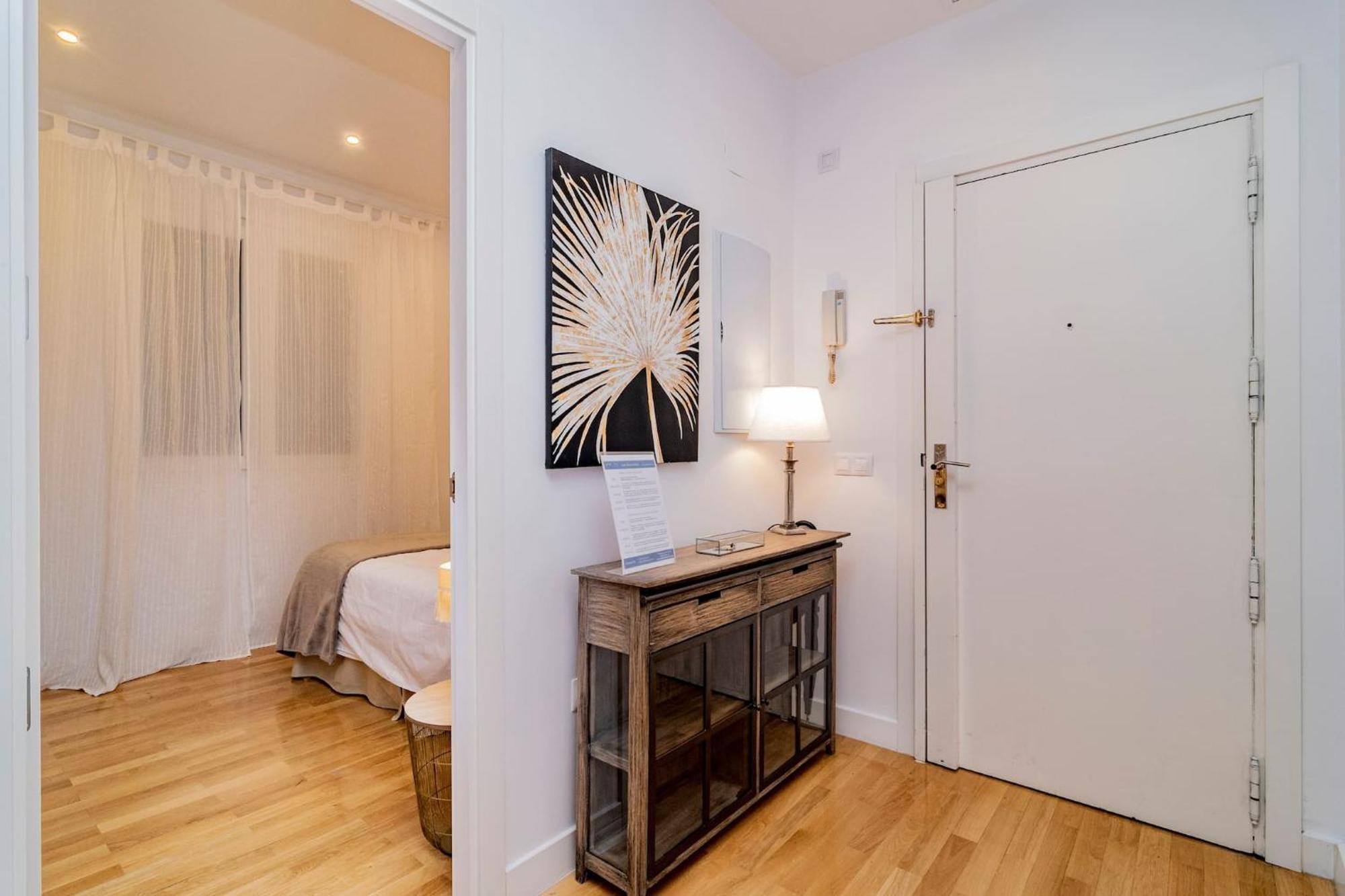 Juan Bravo Suites Madrid Exterior photo